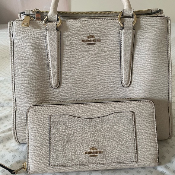 Coach Purse and Wallet (used) - Picture 2 of 8